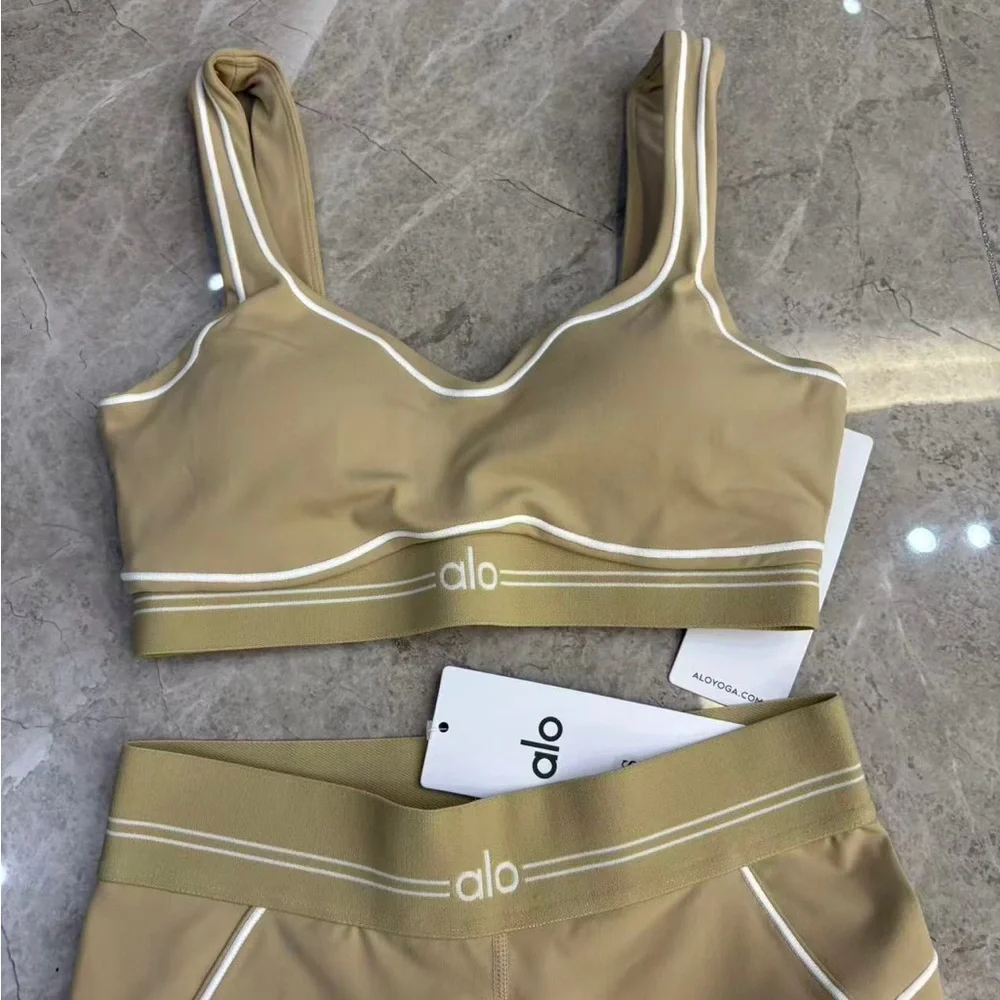 ALO Yoga Sculpt High-Waist Legging in Khaki with White Piping